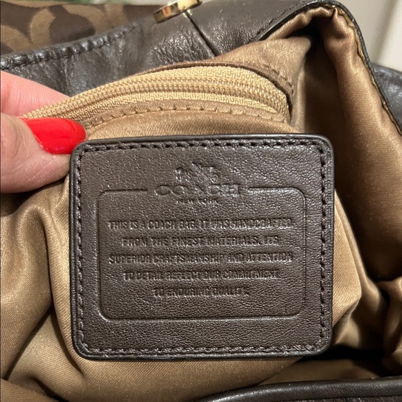 Coach Madison Phoebe Chocolate Brown Signature Shoulder Bag EUC retail $395 - Picture 9 of 13